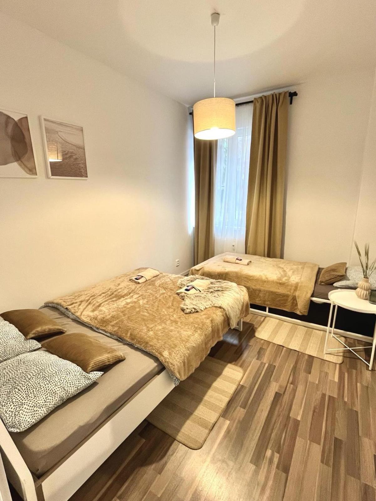 Apartment Adele - Old Town Bratislava Extérieur photo
